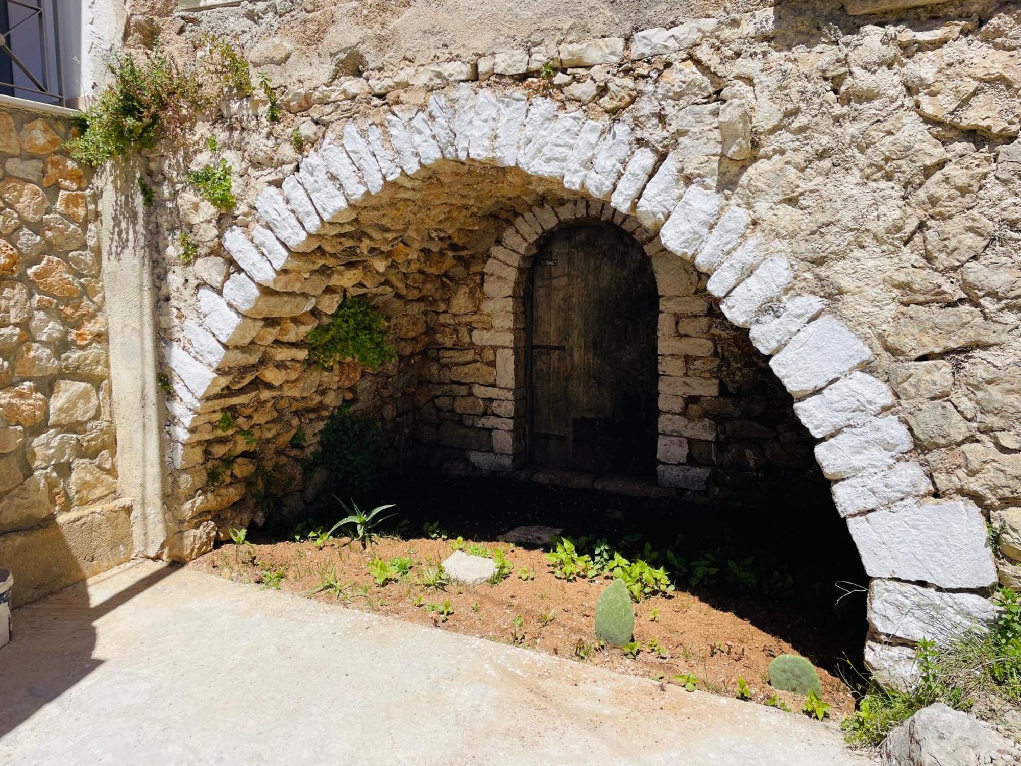 Guesthouse Near The Castle Of Himarë Exterior foto