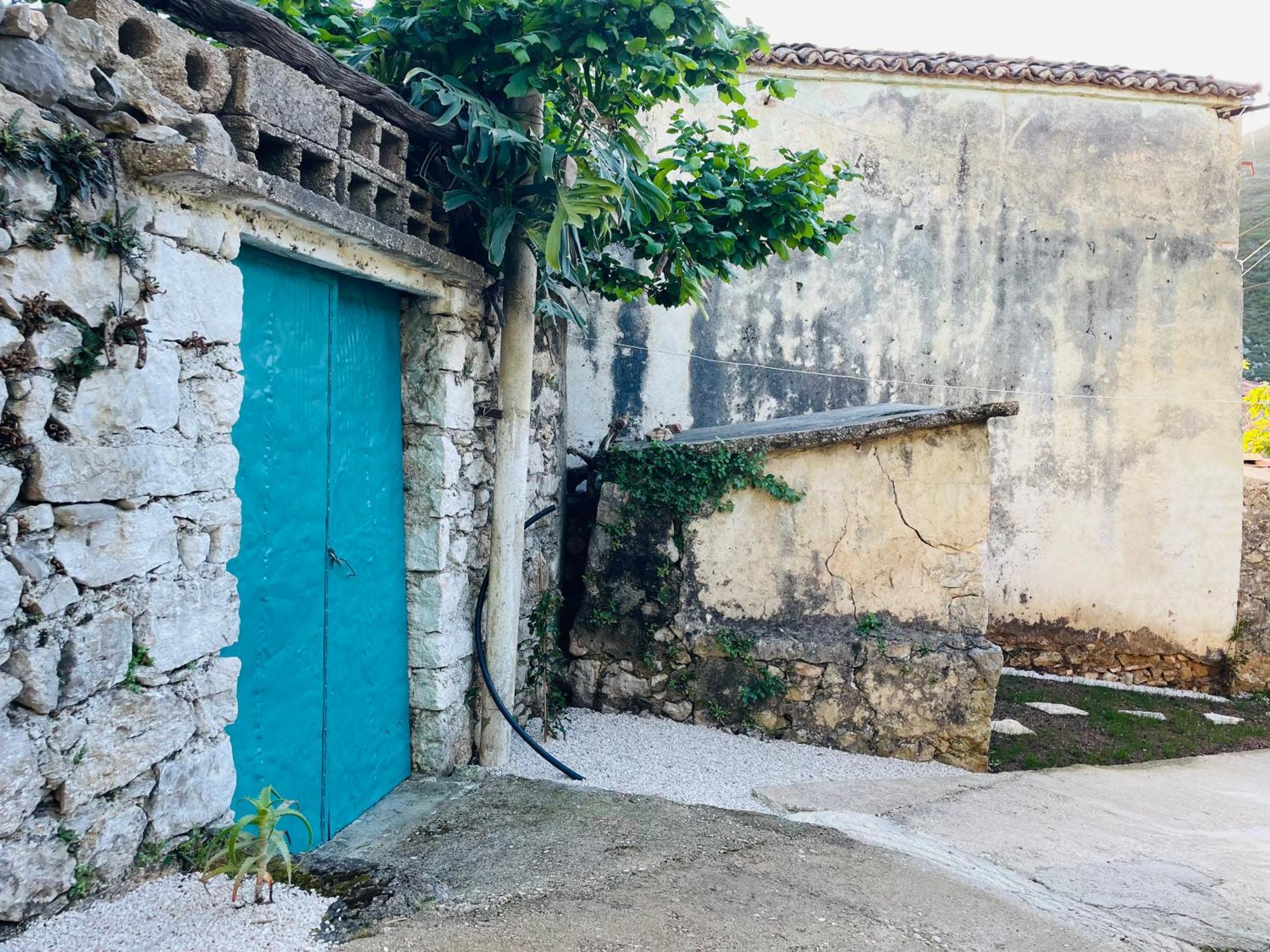 Guesthouse Near The Castle Of Himarë Exterior foto